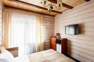 Гостинично-ресторанный комплекс Корона. Стандарт двухместный с балконом 1