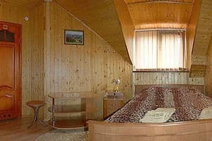 Коттедж Краса Карпат. Полулюкс двухместный  2
