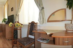 Отель Красна садыба. Люкс двухместный двухкомнатный (отдельные комнаты) № 4 4