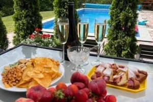 Купецький Двір 9