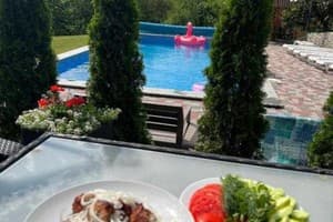 Купецький Двір 10