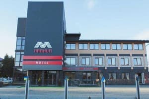 Отель Магнум