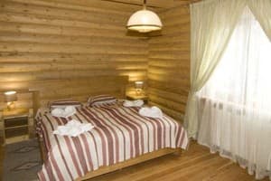 Отель Марика. Люкс двухместный трехкомнатный  (2+2) 3