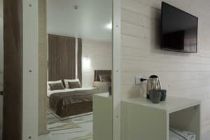 Отель Milana SPA & Hotel -Breakfast and SPA included. Делюкс двухместный NEW (2+1) 9