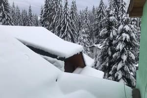 Над Струмком 22