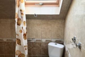 Коттедж Над ставом. Коттедж 6-местный (6+2) 10