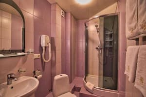 Отель Новый. Улучшенный трехместный  6