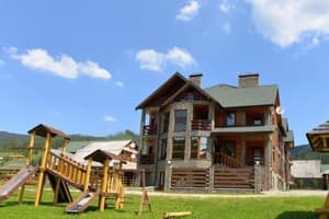 Частная усадьба Перлина Карпат