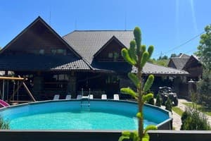 Частная усадьба Пікуй