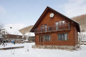 Частная усадьба Под Пикуем