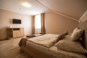 Praktik Hotel & Restaurant 4