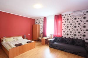 Praktik Hotel & Restaurant 61