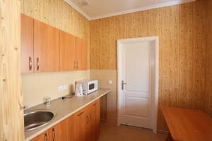 Praktik Hotel & Restaurant 62