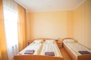 Praktik Hotel & Restaurant 41