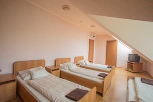 Praktik Hotel & Restaurant 51