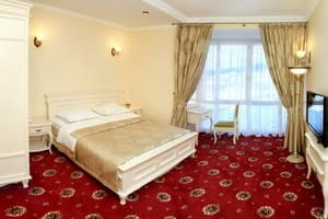 Спа-отель Респект. Апартаменты 4-местный трехкомнатные 4