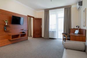 Санаторий Санта Мария. Люкс двухместный двухкомнатный 3