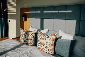 Гостинично-ресторанный комплекс Skogur Home & Resort. Коттедж 6-местный (6+2) три спальни № 7, 10, 12, сруб№23 2