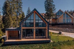 Гостинично-ресторанный комплекс Skogur Home & Resort. Коттедж 6-местный (6+2) три спальни № 7, 10, 12, сруб№23 5