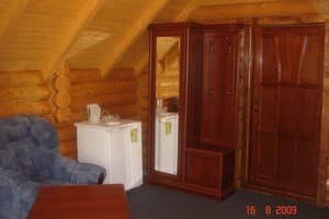 Туристический комплекс София. Люкс двухместный в коттедже №4 5