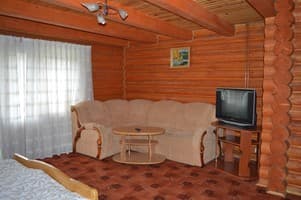 Туристический комплекс София. Люкс двухместный в коттедже №4 2