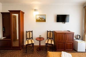 Три Корони 10