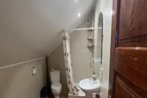 Частная усадьба Три сердца. Стандарт трехместный  с видом на горы 2