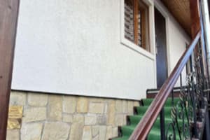 Частная усадьба Три сердца. Улучшенный трехместный (отдельный вход) 3