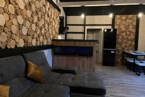 Tustan Apart 6