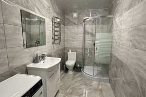 У Анастасии и Софии 18