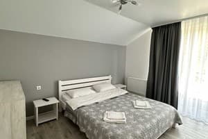 У Анастасии и Софии 8