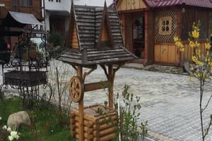 У Мирона 2