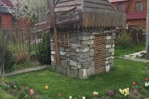 У Мирона 3
