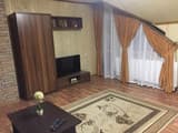У Мирона 9