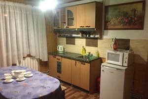 У Мирона 13