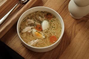 У Роберта 13