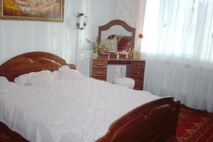 У Виктории 9