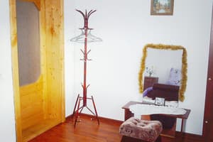 У Виктории 12