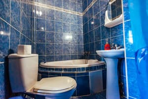 У Ярослава 7