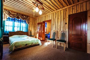 У Ярослава 24