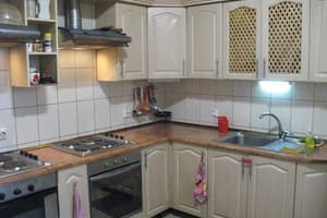 У братьев 10