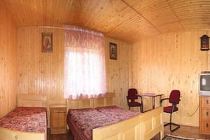 Частная усадьба У дядька. Коттедж 8-местный  2