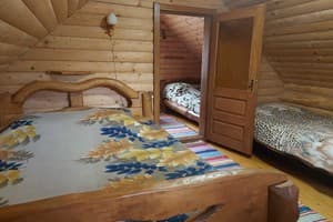 Котедж У Медовому Раю. Котедж 5-місний з сауною № 1 2