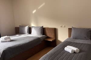 Отель В стоге. Улучшенный трехместный  10