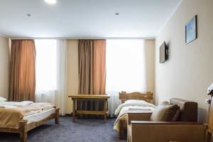 Отель Вершина Карпат. Семейный трехместный (3+1) 1