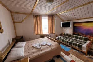 Гостинично-ресторанный комплекс Ворота Карпат. Стандарт трехместный 1