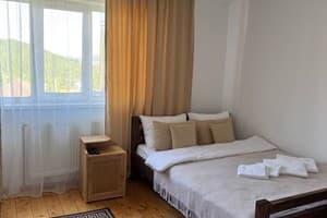 Отель White house. Стандарт трехместный  1