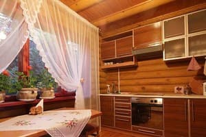 Коттедж Яблуницька троянда. Коттедж 6-местный  4