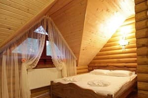 Коттедж Яблуницька троянда. Коттедж 6-местный  5