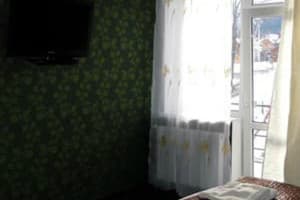 Гостинний двір Yaremche house. Стандарт двомісний з балконом 2